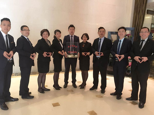 小行有情，大愛無疆